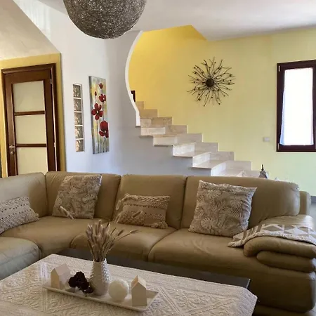 Maison Eclat *